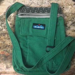 Kavu off the shoulder bag